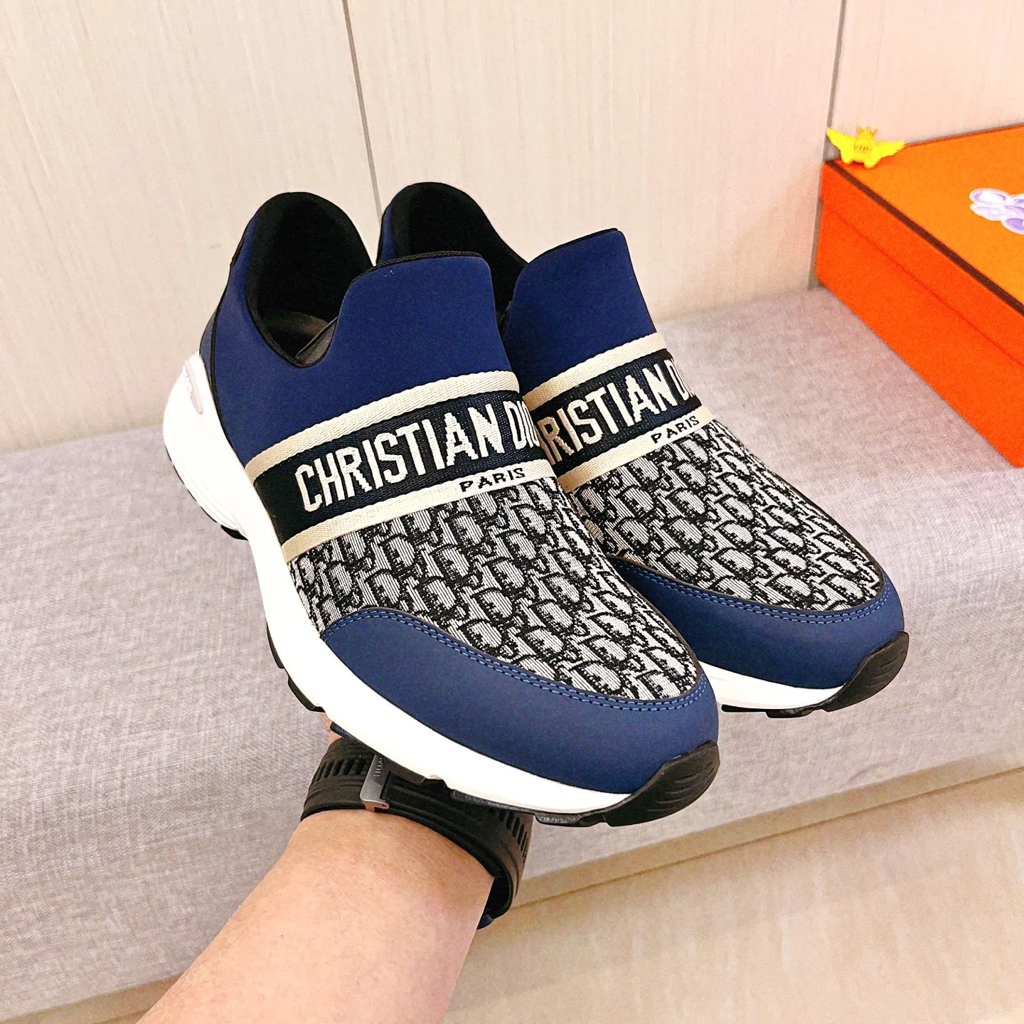 Men's Men's Shoes Men's Shoes💰 400 Men's Men's Shoes💰👍[Dior]🔥🔝High-end men's shoes brand official website 1:1 latest masterpiece: the upper is made of Italian official website original special technical cloth fabrics🔥original comfortable and breathable lining➕original designated non-slip outsole🔥making walking more convenient and comfortable! An exclusive new model, a stunning work, a beautiful 1:1 replica [color] compared to the official quality! Create a fashionable personality to set off your uniqueness! A must-have for trendy men! 🔥, sizes: 38-44. color:.      3⃣️colors available🔥